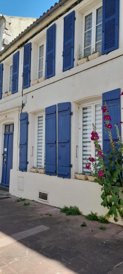 Residence Les Volets Bleus: Studio De 30 M² Classe 2 * Rochefort  Exterior foto